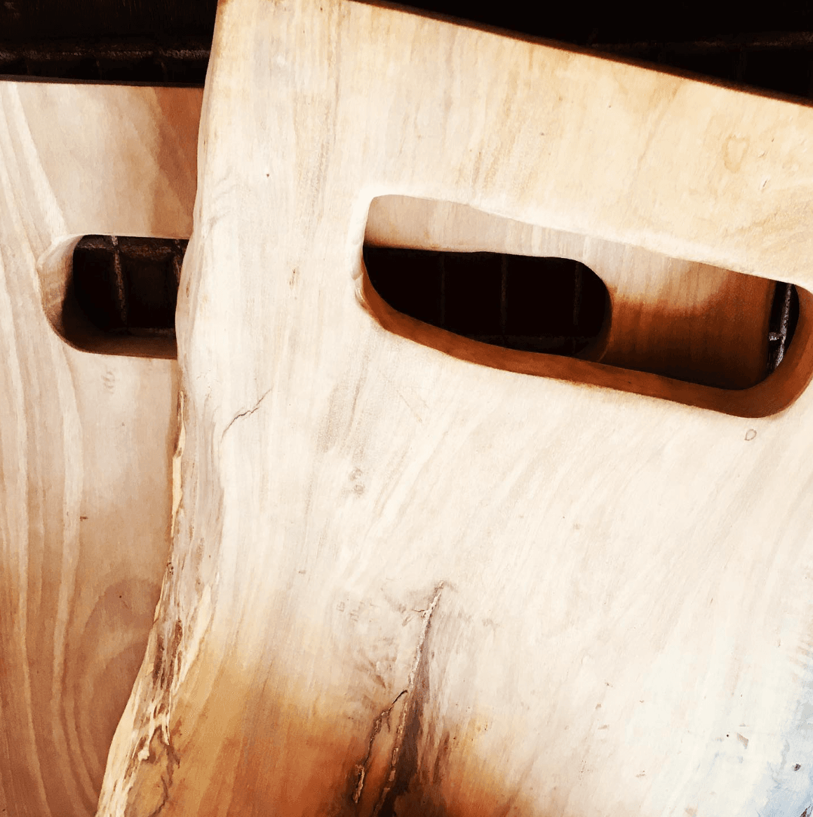 Live-Edge Carry Board
